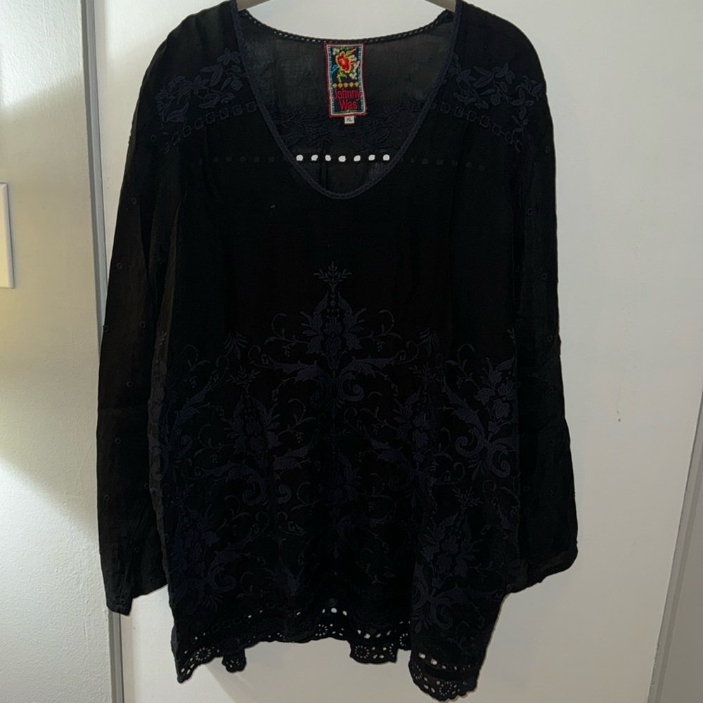Johnny Was Black Embroidered XL tunic top